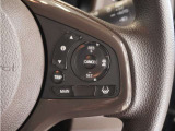◆アダプティブクルーズコントロール◆予め設定した車速内でクルマが自動的に加減速。前走車との適切な車間距離を維持しながら追従走行します。【LKAS】車線維持支援システムでステアリング操作を支援。