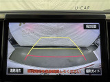 バックガイドモニターで、後方を確認しながら安心して駐車することができます。運転初心者も熟練者も必須の機能ですよ!