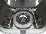スペアタイヤ付きです!車に常時装備することで、もしもの時の備えとしてすごく安心です♪