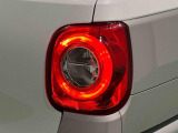 丸目で愛嬌のあるデザインのLEDリヤコンビネーションランプ(LEDストップランプ)が省電力・長寿命化を実現。