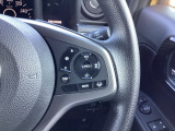 Hondaセンシングの機能のひとつ、アダプティブクルーズコントロール付!アクセルから足を離しても設定したスピードと前車との車間を保ち走行してくれます!車線維持もアシスト☆高速道路で疲労軽減ですね☆
