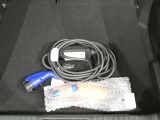 充電ケーブルも装備されています!!