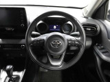 各操作スイッチなどもハンドルから手を放すことなく操作可能で安全運転に支援いたします!