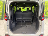 普段のお買い物や通勤、送迎等に十分な荷室スペースを確保しております。セカンドシートを倒すと、大きな荷物の積載も可能です♪
