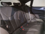 【エアバック】BMWのエアバックやその他の安全装備は、互いに補完しあう事で徹底した安全性を貫きます。万一の事故の際にそれぞれ最適な保護を提供してくれます!