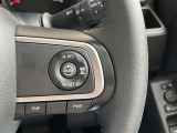 ステアリングスイッチ右側 全車速追従機能付ACC操作スイッチ、TRIPスイッチ、D assist切替ステアリングスイッチ。 前方から目を離すことなく操作できます!
