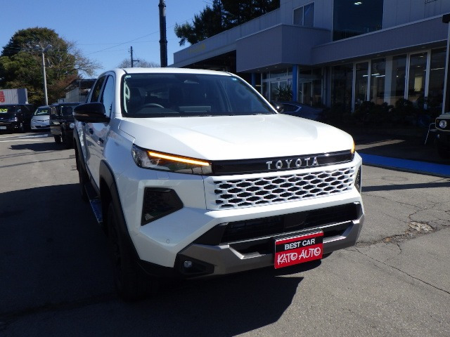 ハイラックス 2.8 Z アドベンチャー ディーゼル 4WD 
