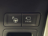 【リモート機能つきアドバンストパーク】専用スマートフォンアプリの使用で、車外から遠隔駐車・出庫が可能な先進機能。広い場所で乗り降りしたい時に便利です♪