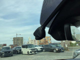 今話題のドライブレコーダーも付いています。