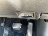 ナビ連動型ETC2.0を装備。DSRC通信方式によって双方向通信することでカーナビと高速道路がリアルタイムに情報連携して、便利で快適なドライブ体験を提供します。