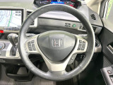 【クルーズコントロール】高速道路もラクラク走行。アクセルを離しても一定速度で走行ができ、長距離運転時の負担を軽減!加速・減速も簡単なスイッチ操作で調整できます。