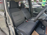 お車の販売と共に、自動車保険もご紹介しております。 弊社取り扱い会社と同じであれば日産独自のサービスもあります。