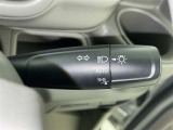 トンネルなど、周囲の明るさの変化でランプ類を自動オン・オフするコンライトです(消し忘れ防止機能付)