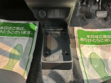 快適にお乗りいただくために、外装を美しく仕上げるだけではなく、内装も細部にいたるまで徹底した清掃・洗浄を実施しております。