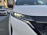 LEDヘッドライトです。シャープな白光色のLEDランプを採用しました。人気の車ですので、お問い合わせはお早めに!
