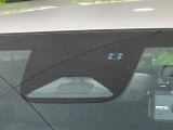 【ホンダセンシング】走行中に前方の車両等を認識し、衝突しそうな時は警報とブレーキで衝突回避と被害軽減をアシスト。より安全にドライブをお楽しみいただけます。