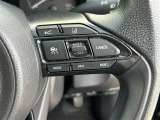 レーダークルーズコントロール(全車速追従機能付)付きです。車速に応じて追従支援してくれるので、ロングドライブも快適です。詳細は販売店スタッフまでおたずねください。