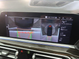 【アラウンドビューモニター】バックカメラに加え、360度のカメラで駐車も楽々。駐車が苦手な方でも安心してお乗りいただけます。