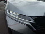 LEDヘッドライトは省電力ですが、純白光で驚くほど明るく夜道を照らしてくれます。