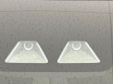 【スマートアシスト】走行中に前方の車両等を認識し、衝突しそうな時は警報とブレーキで衝突回避と被害軽減をアシスト。より安全にドライブをお楽しみいただけます。