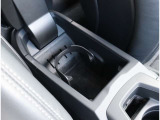 Audi正規ディーラーが高品質をお約束。高度な訓練・教育を受けたAudi専任メカニックが、100項目にもおよぶ精密な点検を実施いたします。すべてをクリアしたAudi車だけが、あなたのお手元に届けられるのです。