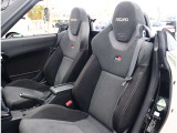 当社の車両は、オークションなどで高評価のお車を厳選して仕入れています。第三者鑑定やオークション評価4点以上にこだわっており、内外装共に状態の良いお車です。是非ご覧になってください。