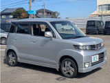 年式相応ですが、納車時にできる限りキレイに納車させて頂きます。どうしても気になる所があれば、ご相談の上低価格にてお直し致しますので何なりとお申し付けください。