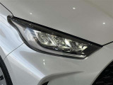 LEDヘッドライトです。デザイン性がよくとても明るいので、夜間の走行や悪天候でも安心です。しかも長寿命!