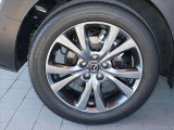 マツダ純正215/55R18インチアルミホイール付きで見た目もグッド!