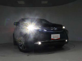 高輝度で点灯速度が速く、しかも消費電力の少ないLEDヘッドライトが装備されています!LEDの明るい光が走行中の視界の確保をサポートして、夜のドライブがより楽しく安全に運転できます♪
