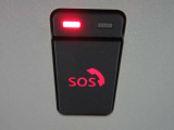 SOSコール 急病時や危険を感じた時SOSコールスイッチを押すと、専門のオペレーターに繋がって、警察や救急車への連携サポートしてくれます。(別途登録費用がかかります)