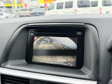 バックモニターもついているので、バック駐車も安心です♪