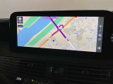 G-Link契約でご利用いただけるセンター通信型のナビ機能「コネクティッドナビ」を装備。従来のナビゲーションよりもリアルタイムな情報提供を可能にしました。