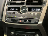左右独立温度コントロールフルオートエアコンです。運転席、助手席それぞれで独立して温度設定ができます。冷え性の方が乗っても安心ですね♪