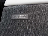 MERIDIAN 3Dサラウンドサウンドシステムを装備。立体感のある豊かなサウンドが室内を包み込み、ドライブ中の音楽を臨場感たっぷりにお楽しみいただけます。