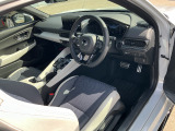 ★当社には整備工場を併設しており、車検、点検整備、何でもお任せ下さい!ホンダ車のプロが揃ってます!