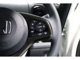 Hondaセンシングの機能のひとつ、アダプティブクルーズコントロール付!アクセルから足を離しても設定したスピードと前車との車間を保ち走行してくれます!車線維持もアシスト☆高速道路で疲労軽減ですね☆