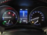 とっても見やすいメーターです.ハイブリッドの作動状況も一目で確認ができます。