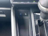 USB電源と通信用端子