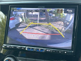 【バックカメラ】駐車時に後方がリアルタイム映像で確認できます。大型商業施設や立体駐車場での駐車時や、夜間のバック時に大活躍!運転スキルに関わらず、今や必須となった装備のひとつです!