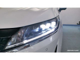 夜間走行の様々な局面に向けて、LEDヘッドランプで視認性をしっかり確保☆ハロゲンヘッドランプのおおよそ2倍の光量で、広範囲に明るくドライバーをサポートしてくれます。