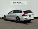◆バック/万が一を考え、安全性を重視する方に選ばれているVOLVO車。ドアを開閉するとその重み・厚みに驚くはず
