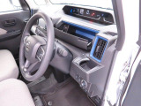ダイハツディーラーでは『ダイハツ認定中古車』という基準を設け、車選びに詳しくないお客様でも『安心して選べる』をご提供しています。
