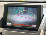 【バックカメラ】駐車時に後方がリアルタイム映像で確認できます。大型商業施設や立体駐車場での駐車時や、夜間のバック時に大活躍!運転スキルに関わらず、今や必須となった装備のひとつです!