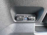 ETC装備車です、これさえあれば高速道路も楽々通行できます。お出掛けするのが好きな方には欠かせない装備です!