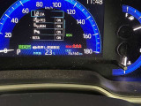 視認性に優れたメーターを採用しており、走行中でも車速や情報が分かりやすく表示されます。運転時の視線移動をむりのない範囲に抑え、快適で安心感のあるドライブをサポートします。
