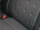 ◆ISOFIX◆シートベルトいらずでチャイルドシートと固定金具を連結するだけでガッチリ固定できます。
