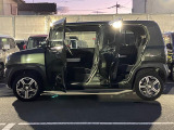 大きく開くドアで乗り降りらくらく☆