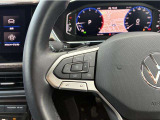 アダプティブクルーズコントロール(ACC)や、同一車線内全車速運転支援システム「Travel Assist」をワンタッチで快適に操作できます。