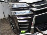 【車屋】として、長く車業界に従事した経験豊富なスタッフが多数在籍しております。